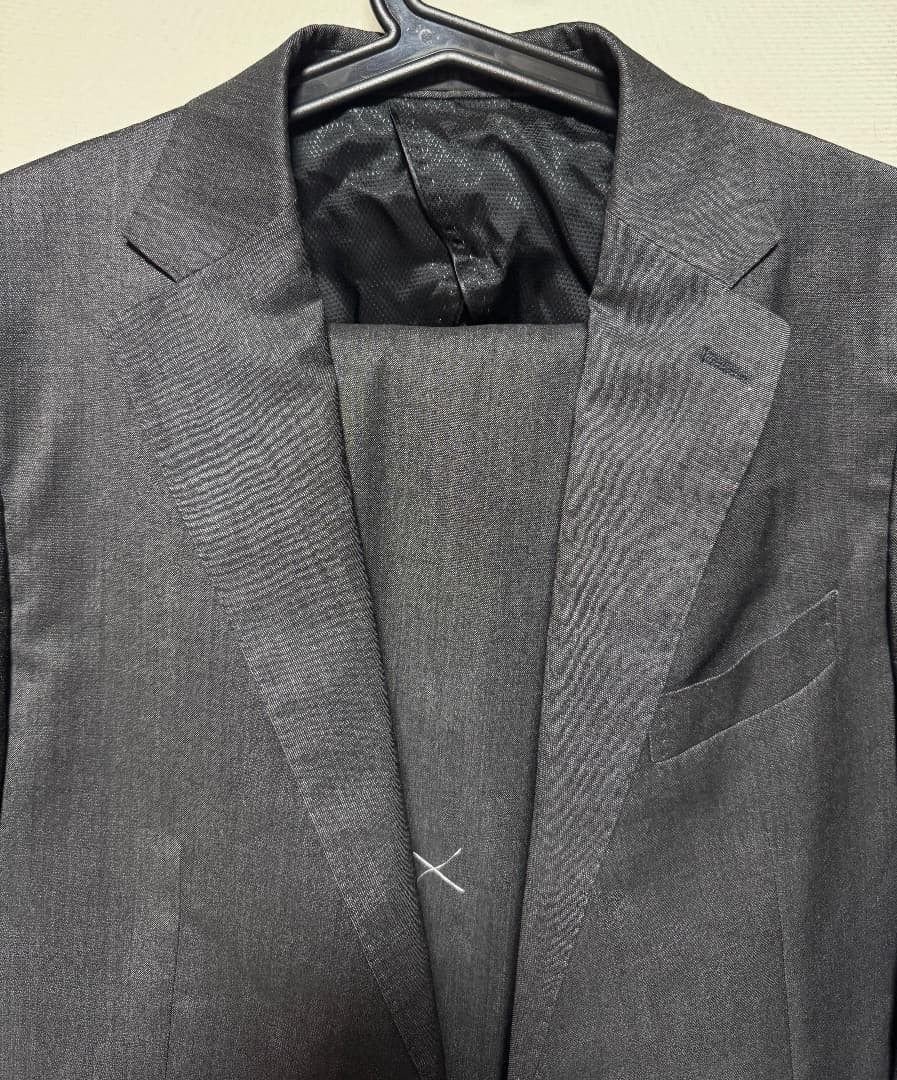 ヒルトン プレミアムスタイリッシュスーツ H23V4405 AB5 新品