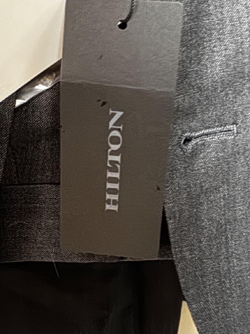 ヒルトン プレミアムスタイリッシュスーツ H23V4405 AB5 新品