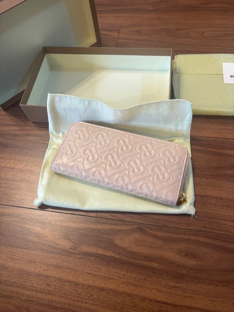 美品　バーバリー　長財布　ピンク
