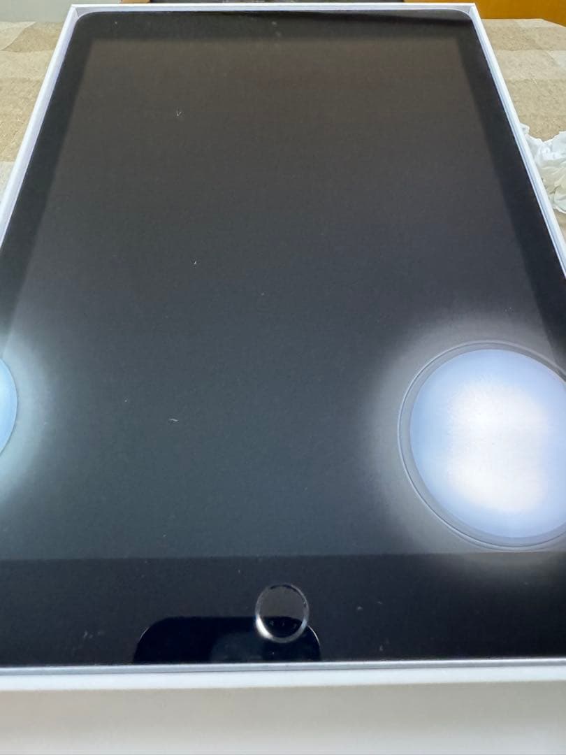 iPad (第6世代) Wi-Fi 32GB 箱付き