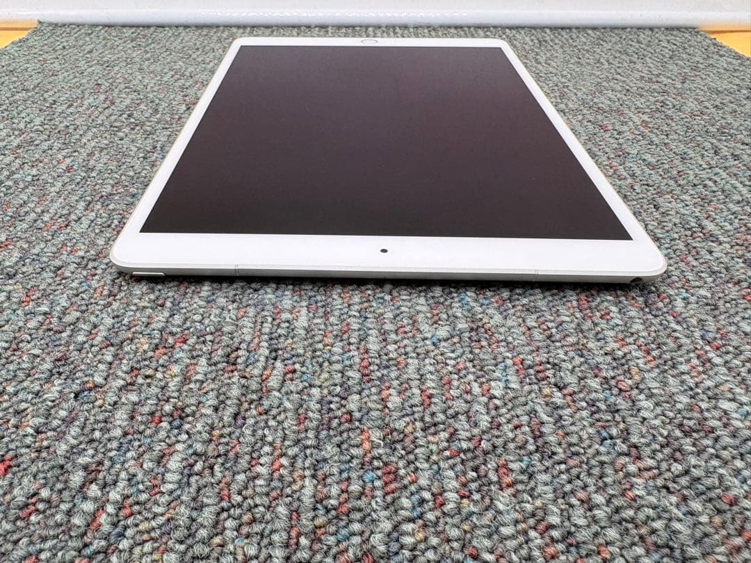 【95%】 iPad Air 第3世代　Wi-Fi + Cellularモデル