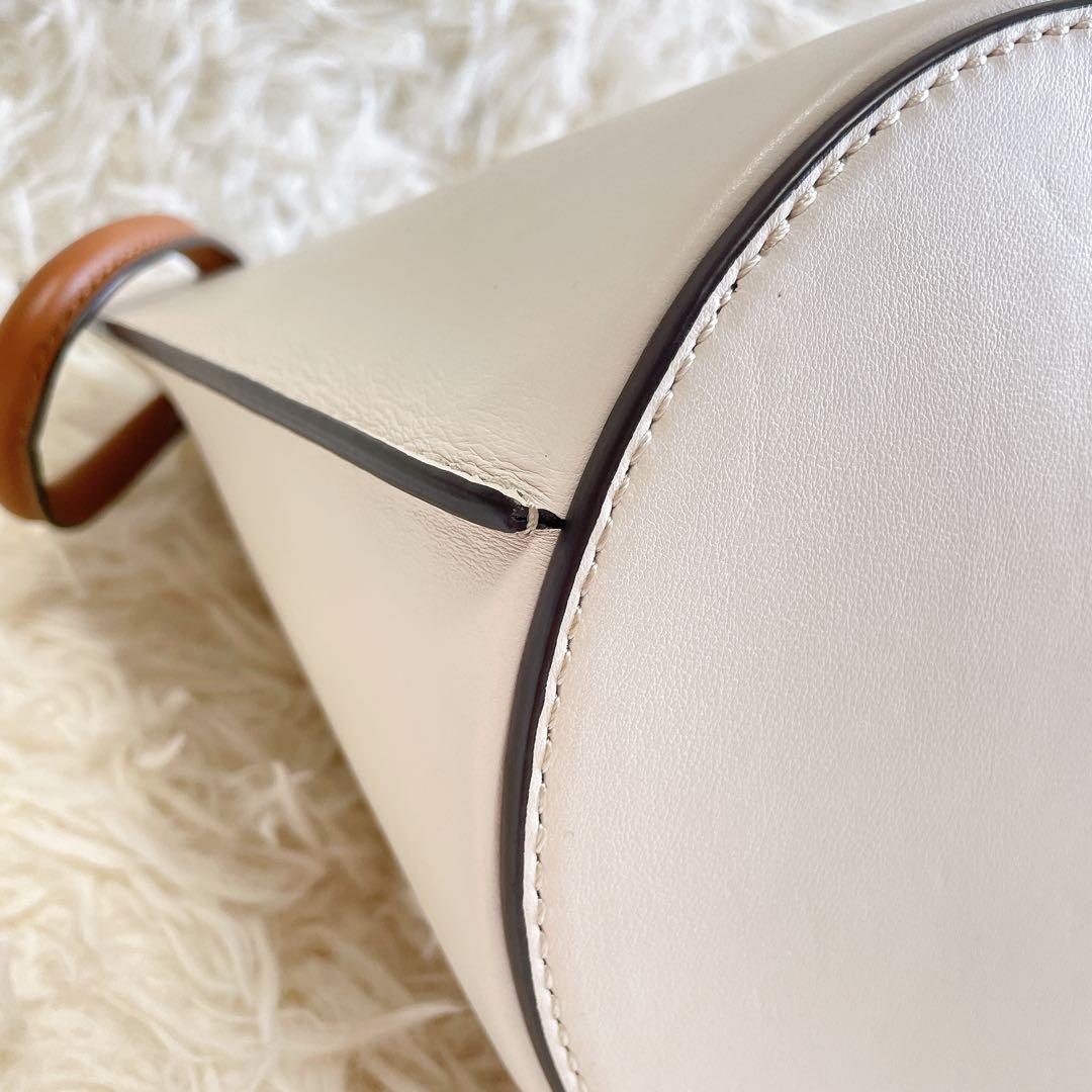 美品✨オルセット CORDAバケットバッグ ノット　牛革　巾着袋付き　バイカラー