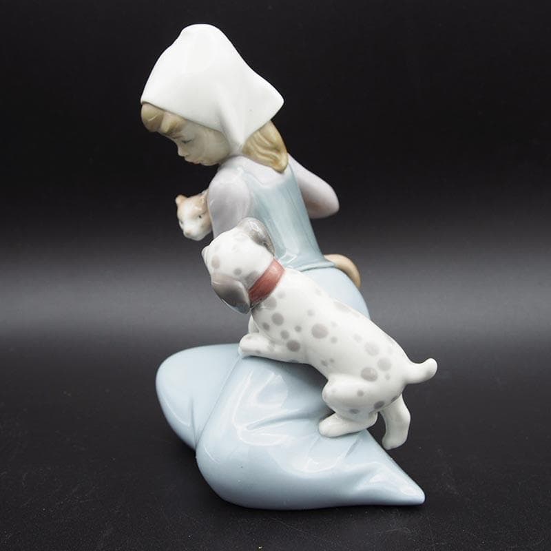 リヤドロ LLADRO 5032 少女と猫と犬 Little Friskies