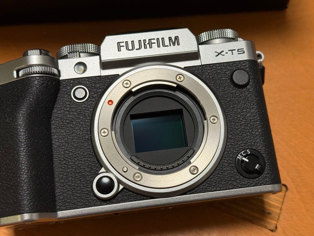 FUJIFILM X-T5 SIGMA 18-50mm F2.8 レンズ