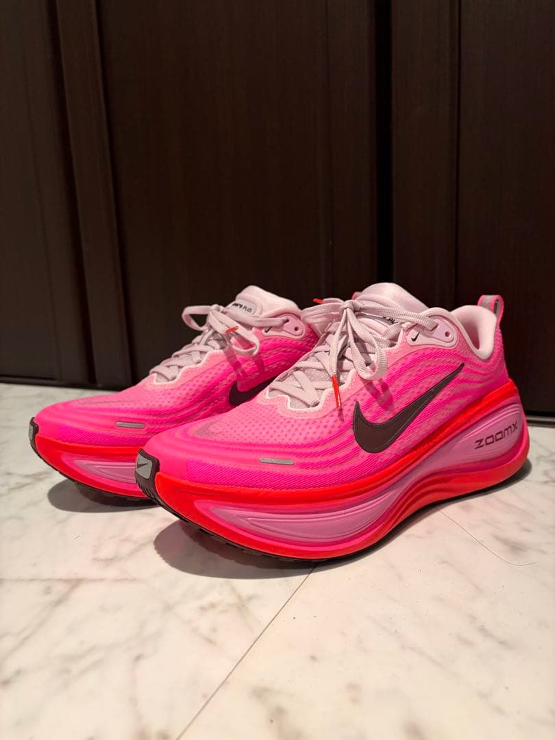 NIKE ナイキ Vomero Plus ボメロプラス　26.0cm