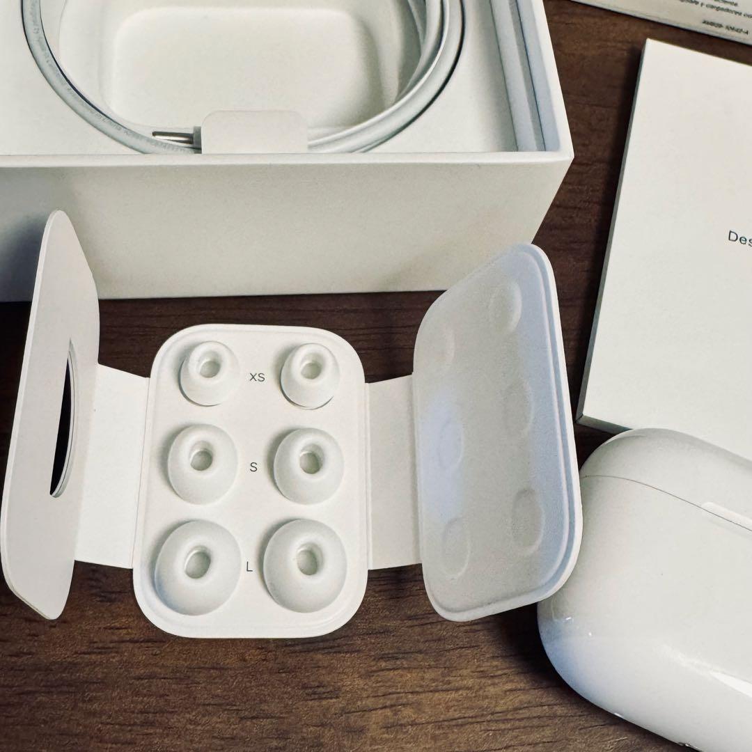 AirPods Pro 第2世代 Lightning MagSafe 箱付属品有
