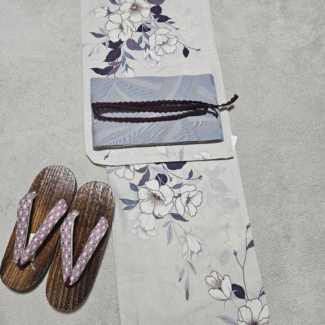 人気カラー！限定浴衣４点セット　新品未使用