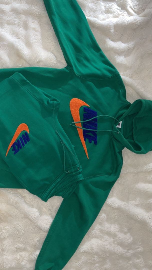 Nike フード付きスウェット グリーン