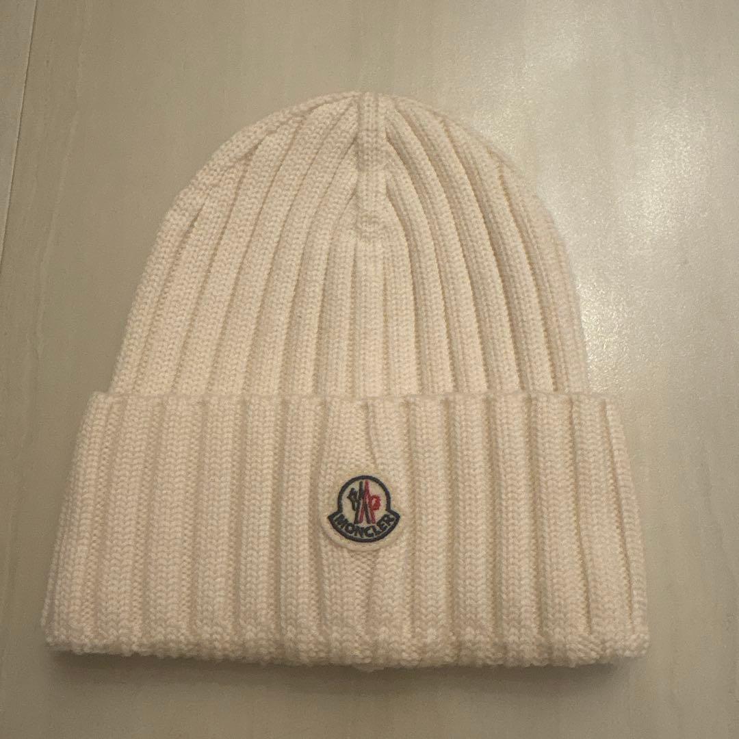 MONCLER ホワイト ニット帽　ビーニー
