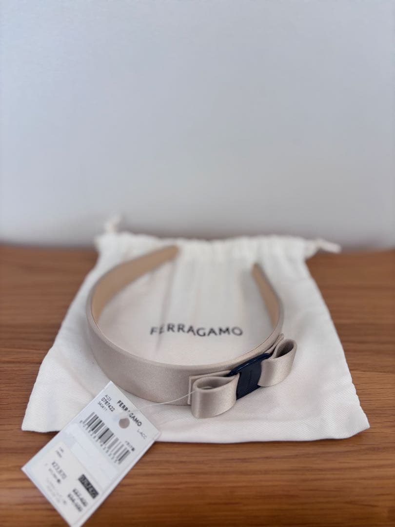 FERRAGAMO サテンリボン ヘアバンド カチューシャ