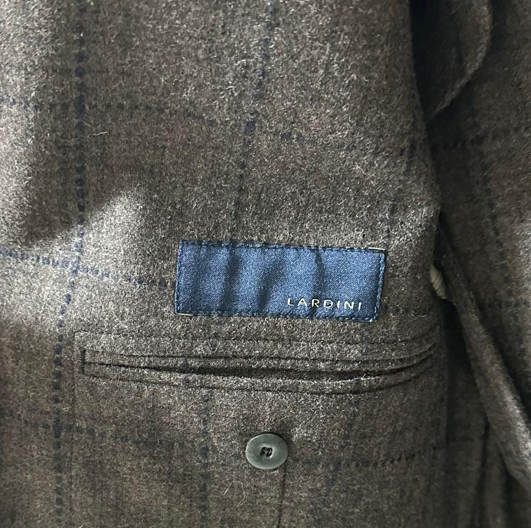 【お値下げ承りました】LARDINI〈ラルディーニ〉　テーラードジャケット