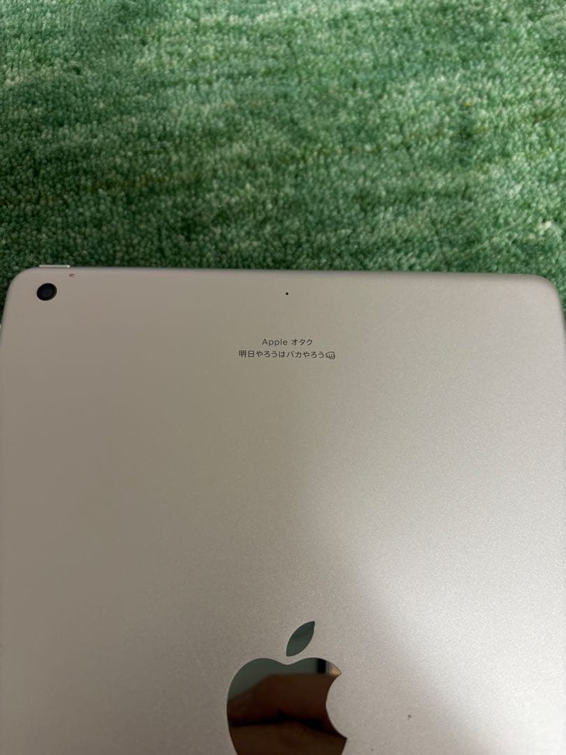 【本物】Apple iPad (第9世代) 64GB アップル　付属品あり