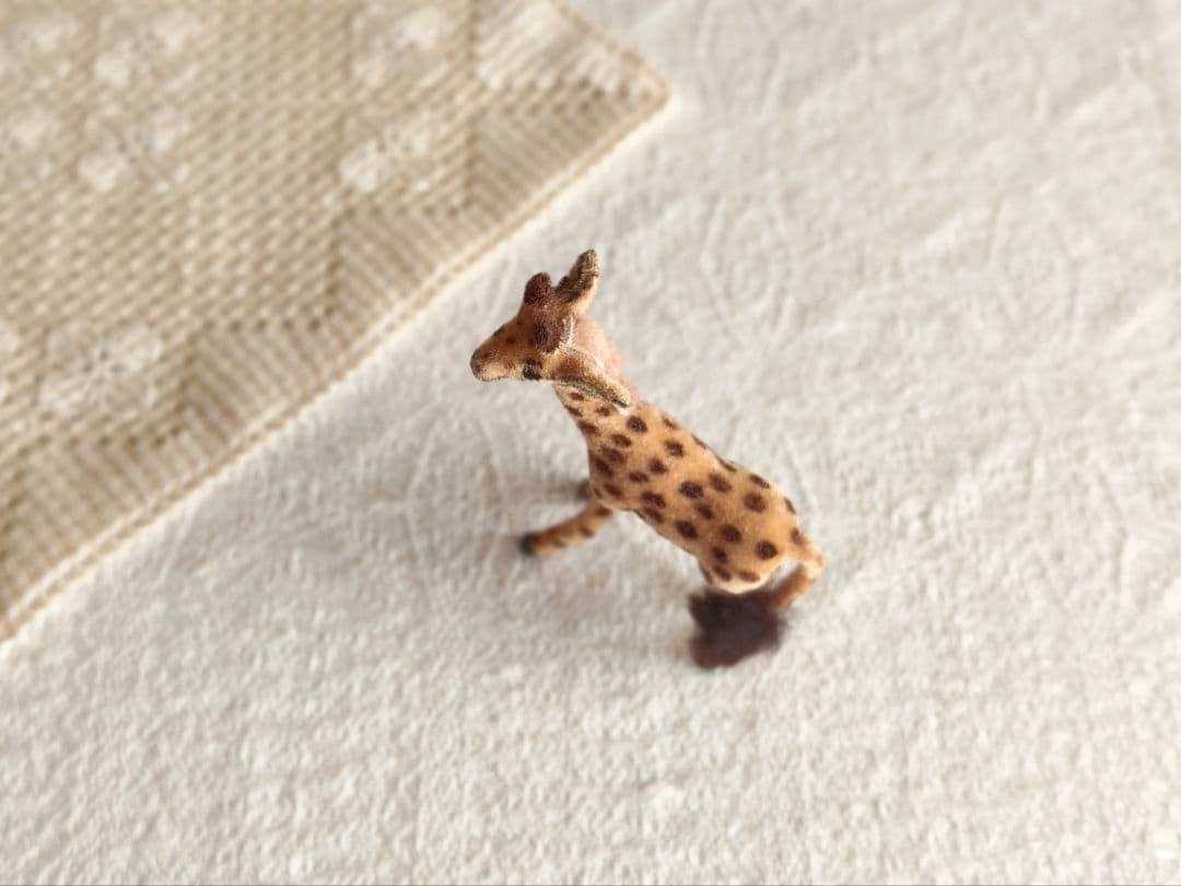 【ちびたんさま】vintage figure ୨୧ 子どもの キリンさん