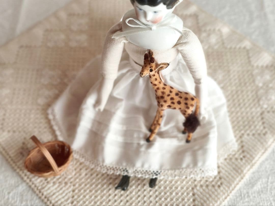 【ちびたんさま】vintage figure ୨୧ 子どもの キリンさん