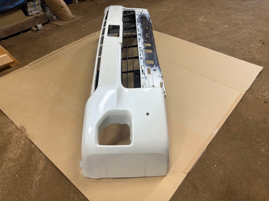ハイエース ワイド 純正 フロントバンパー
