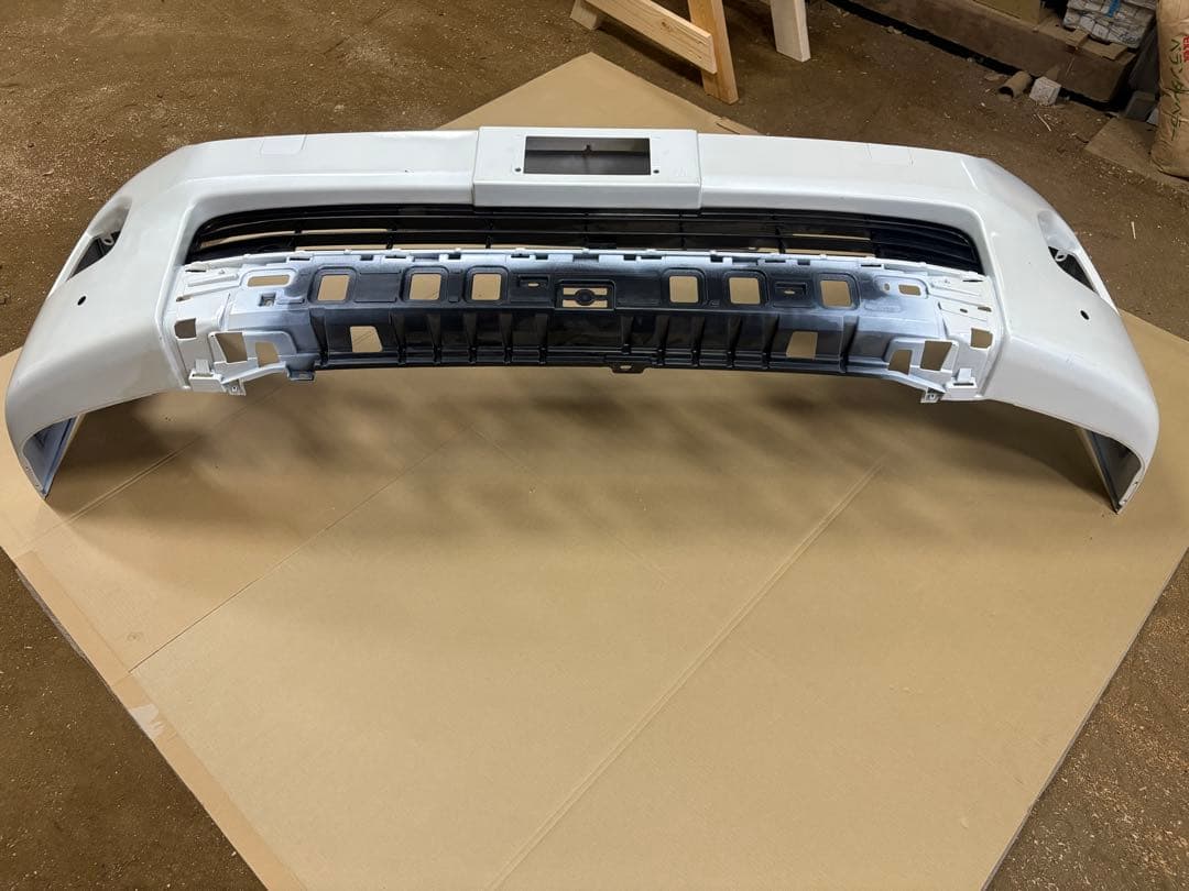 ハイエース ワイド 純正 フロントバンパー