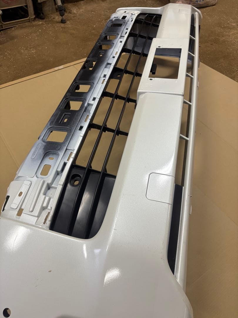 ハイエース ワイド 純正 フロントバンパー