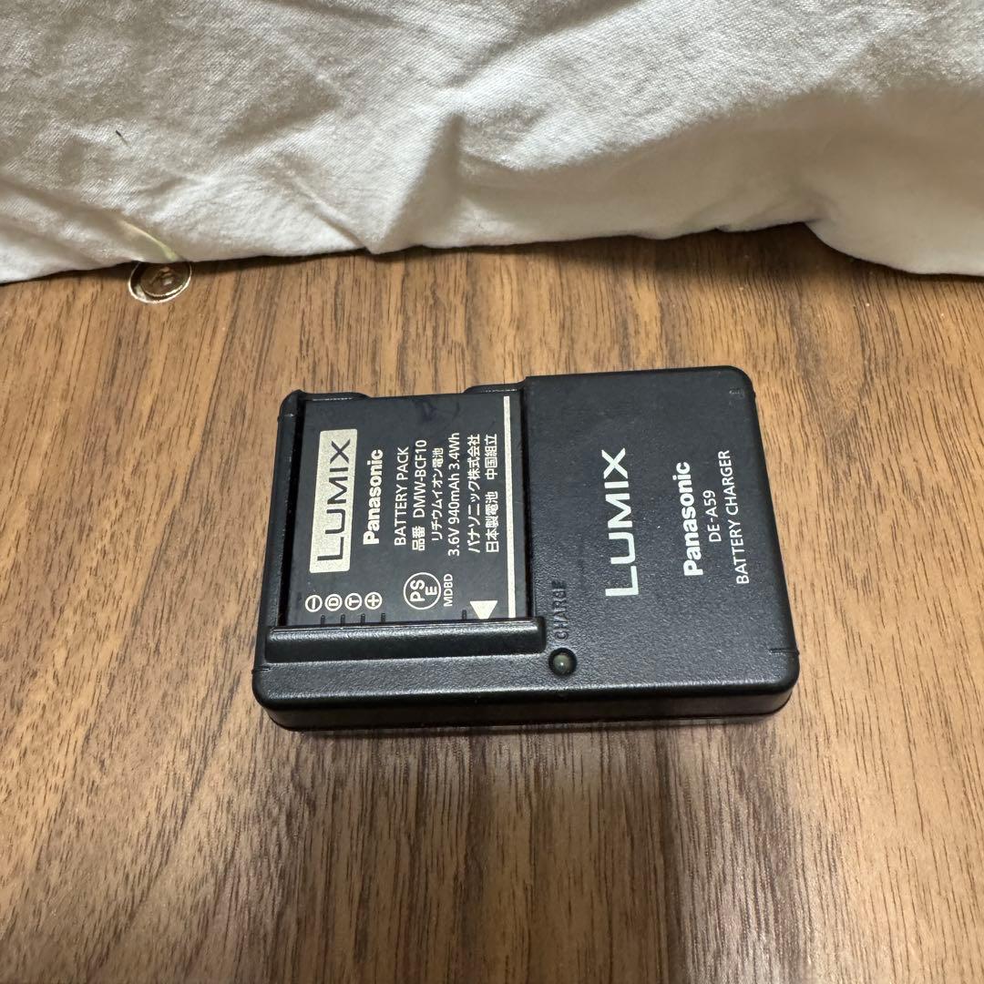 美品　Panasonic LUMIX DMC-FX66 パナソニック