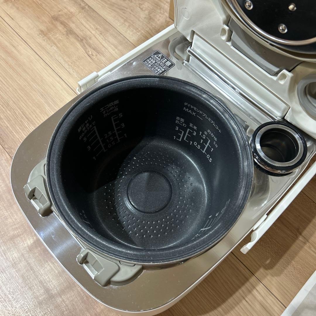 Panasonic炊飯器　SR-VSX108 ホワイト