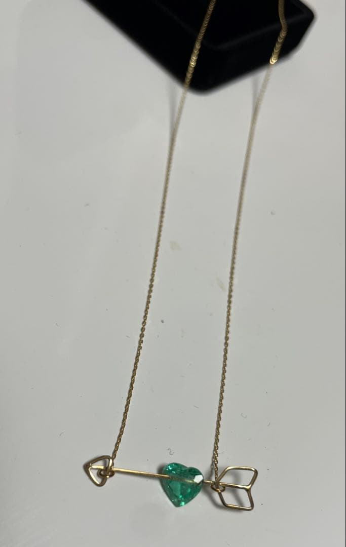 MONAKAジュエリー ズキュンネックレス　エメラルド⭐︎