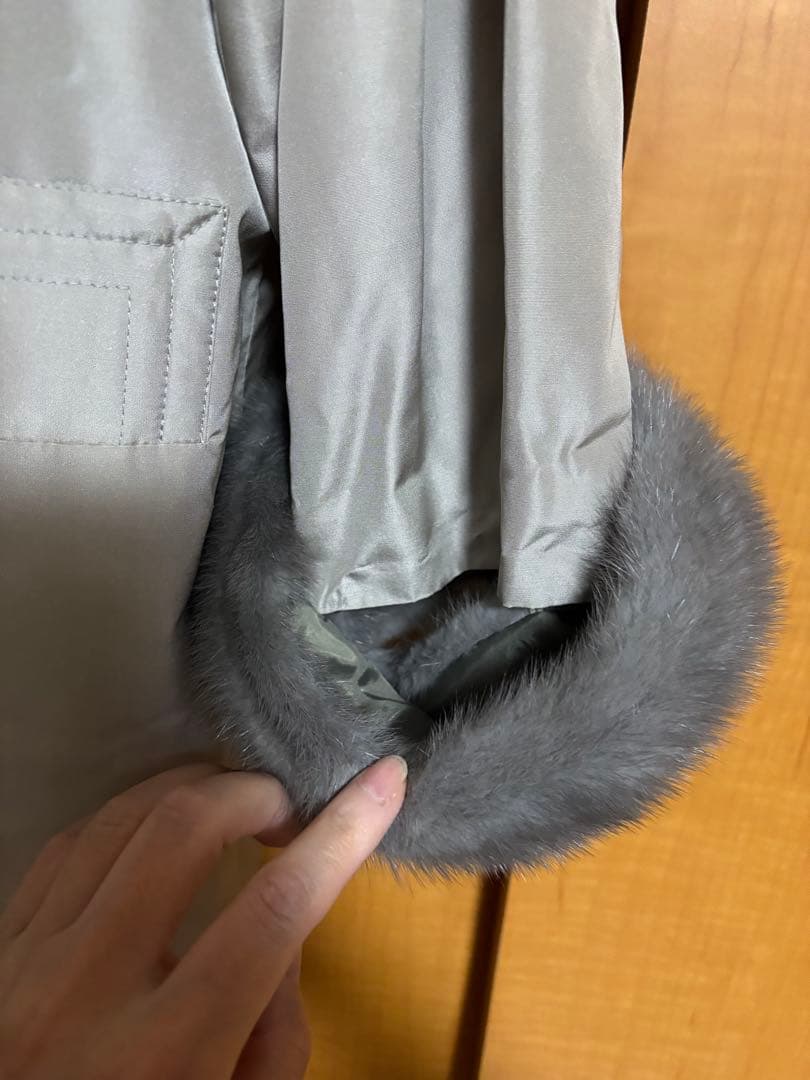 エンバミンクコート　シルク　訳あり（ライナー無）　ミンク取り外し可　グレー