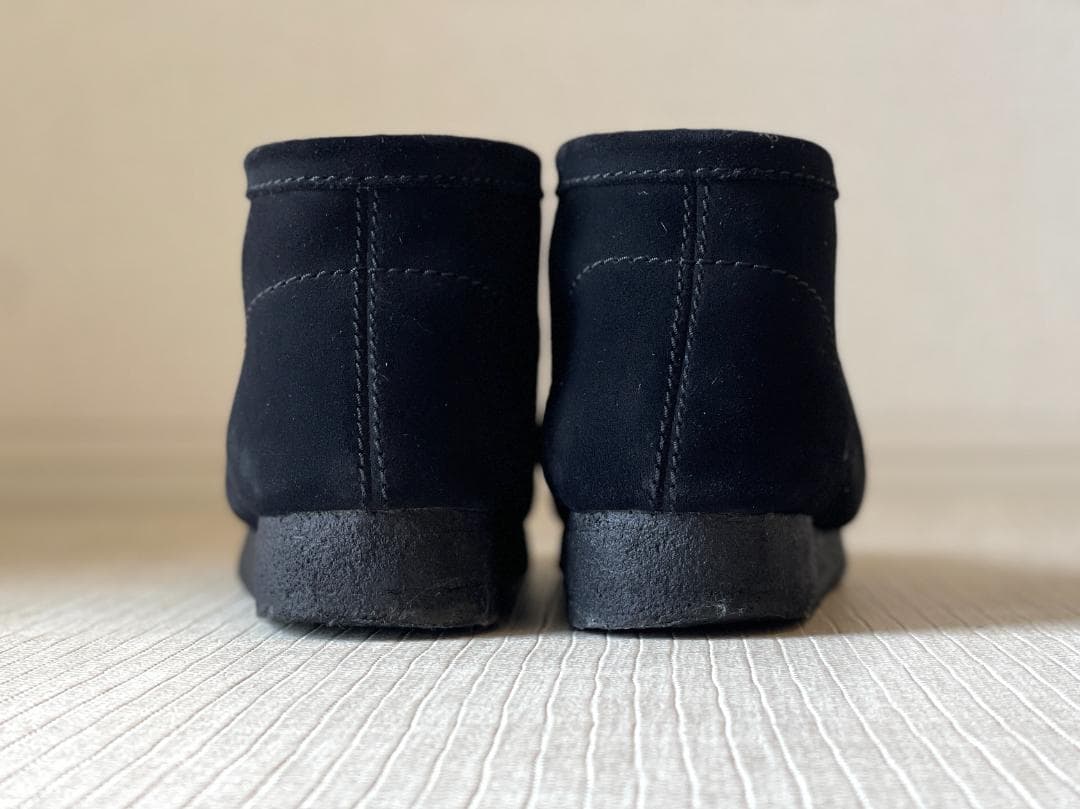 【美品】クラークス ワラビー ブーツ（ブラックスエード）