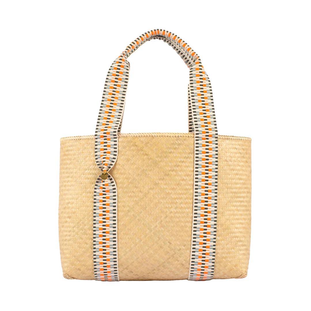 新品・STELAR ハンドメイド ストロー製かごバッグ（バリ製／大きめサイズ）