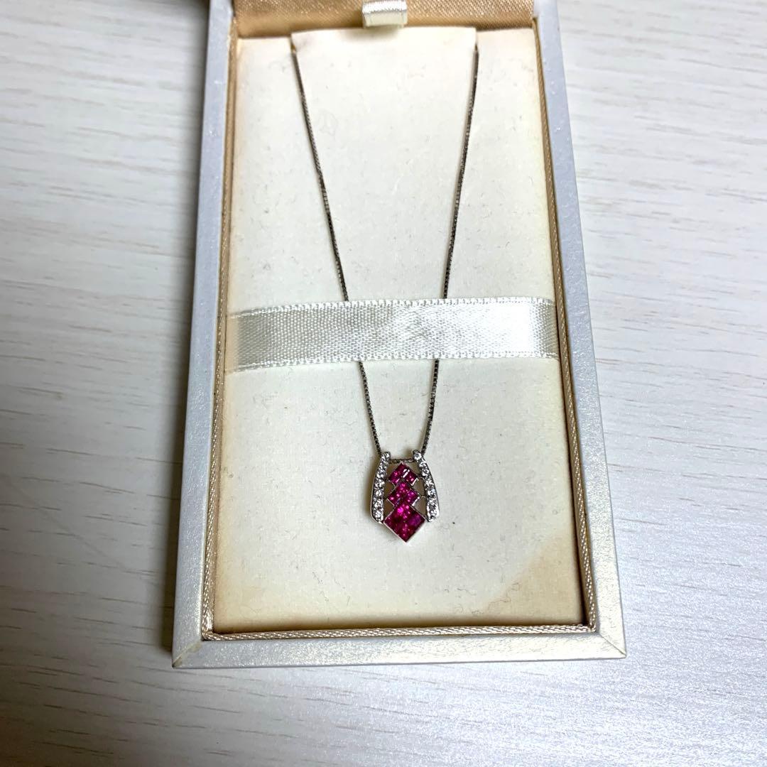 VERITE ネックレス