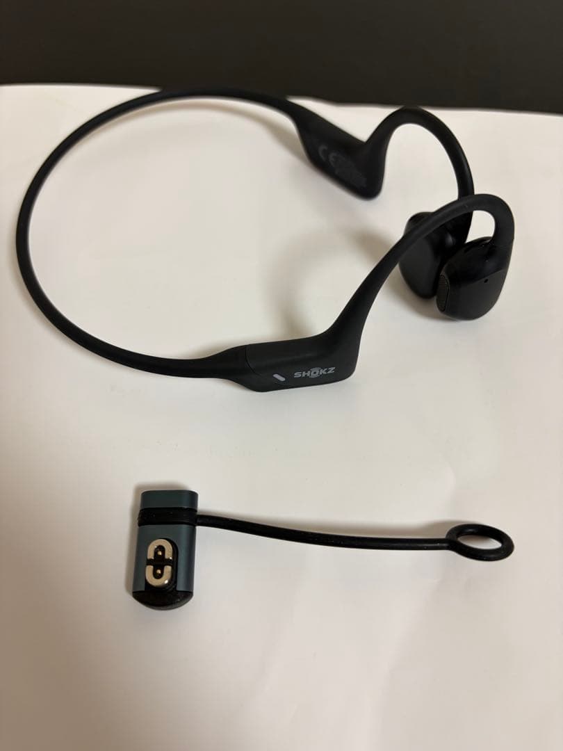 SHOKZ 骨伝導イヤホン OpenRun ブラック 動作確認済　変換ケーブル付