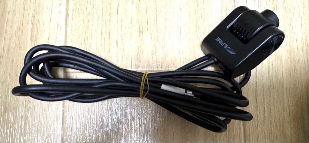 ALPINE DMR-M01R デジタルインナーミラー　ドラレコ前後　RAV4