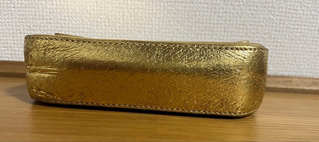 PRADA ゴールド クラッチバッグミニ