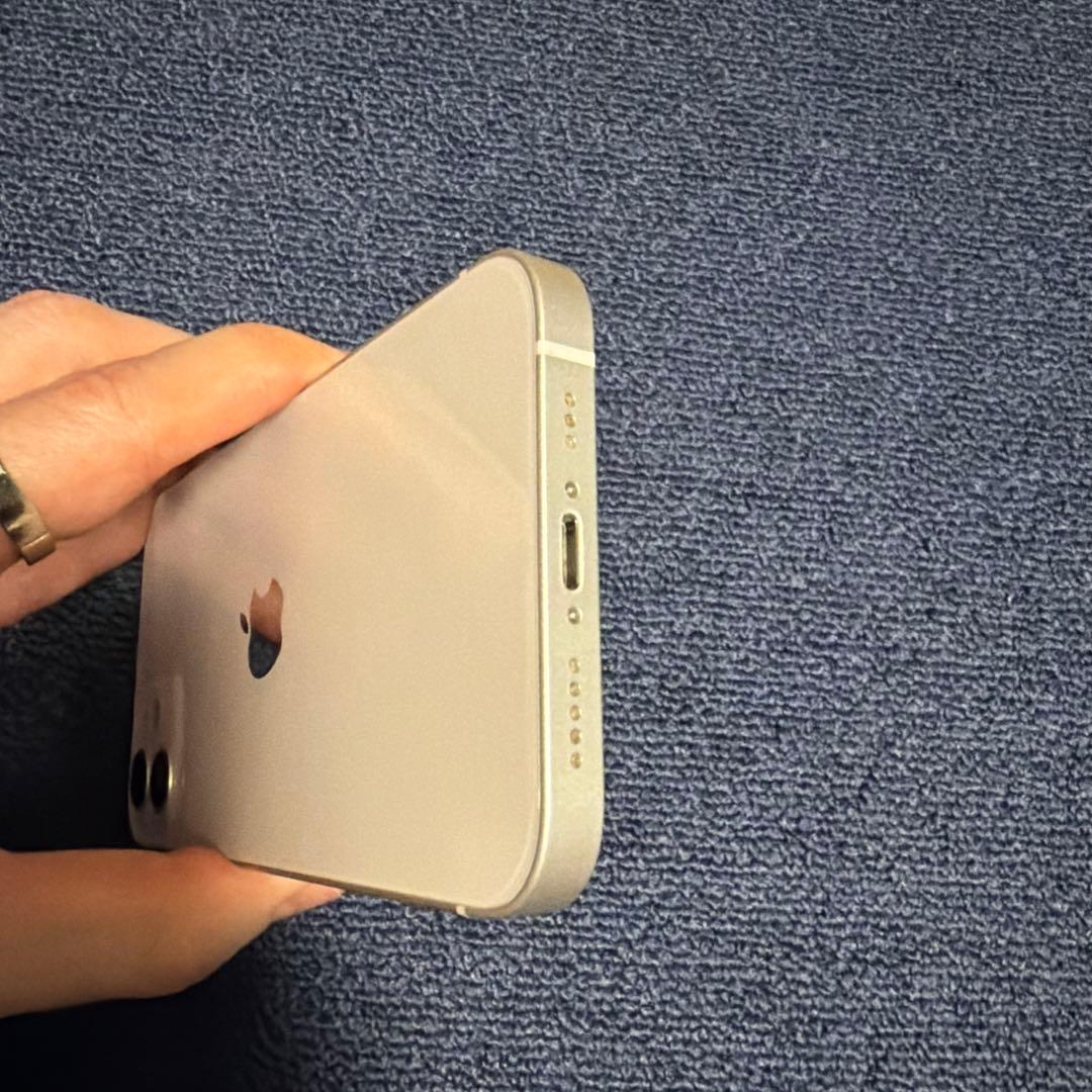 iPhone12 ホワイト 本体 64GB MagSafe対応ケース付き