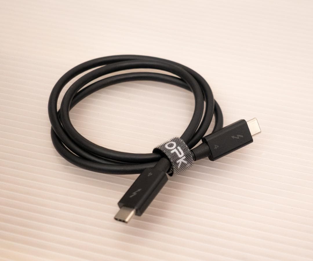 UGREEN Thunderbolt 4ドッキングステーション/ Mac対応