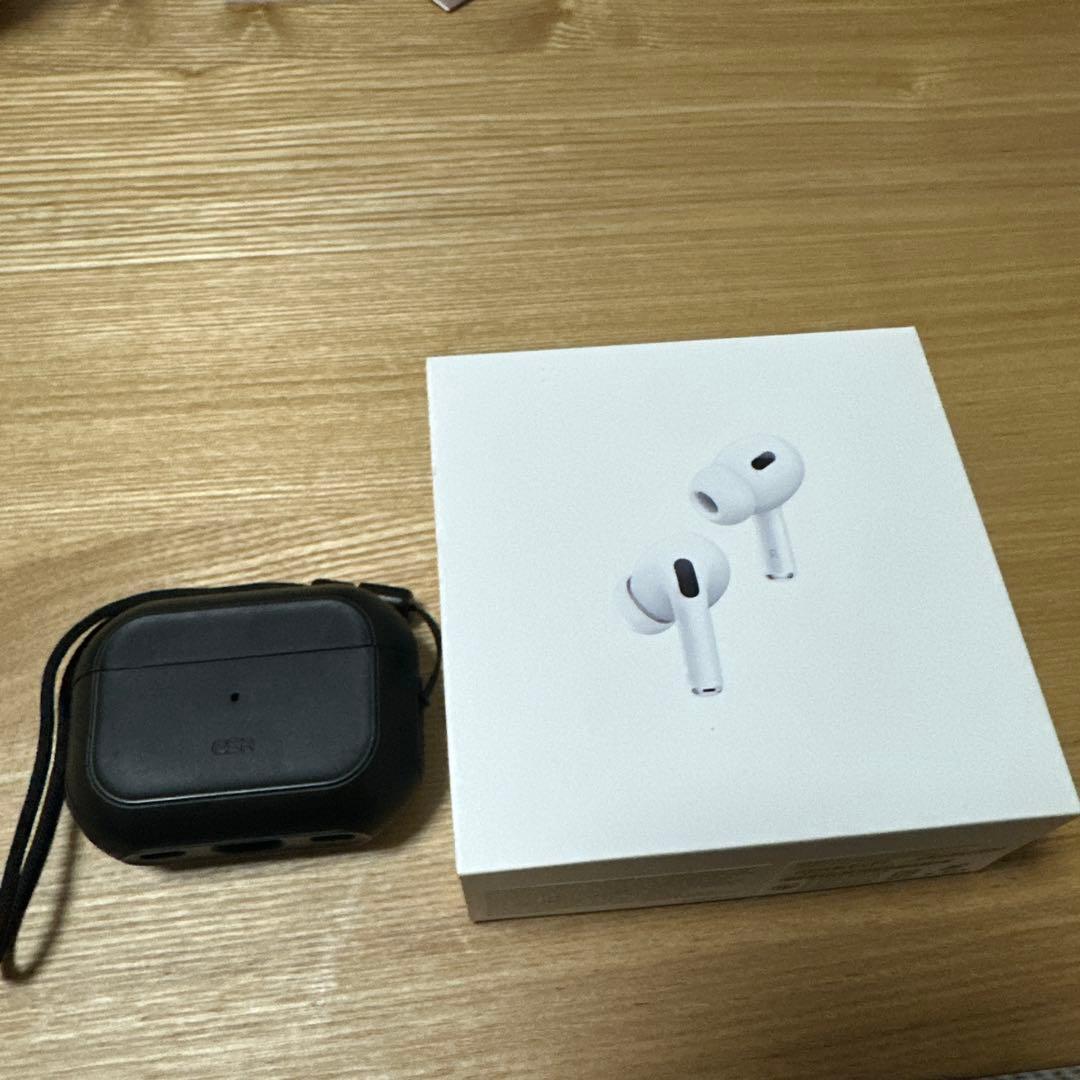 AirPods Pro2 type-c 新品正規イヤーチップESR製ケース付き