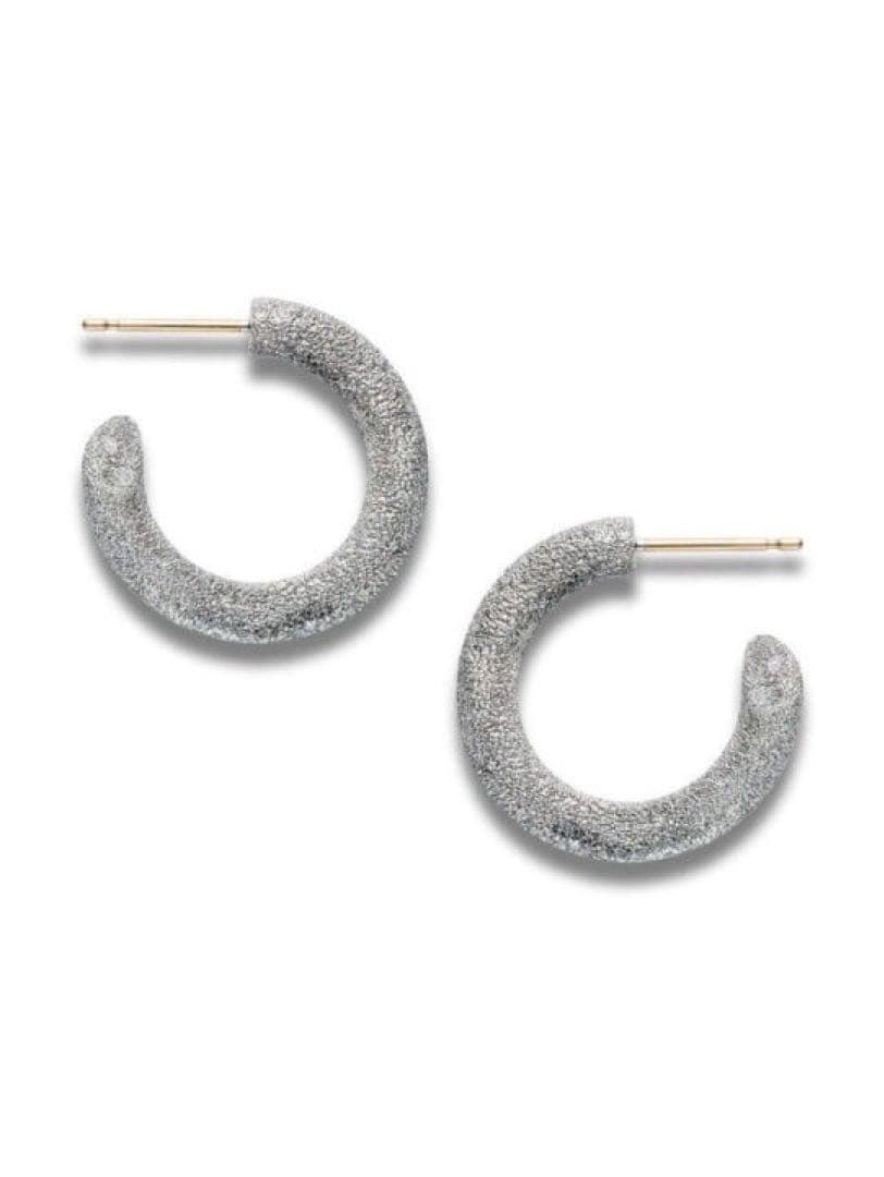 山下智久着用　CAREERING キャリアリング　ピアス