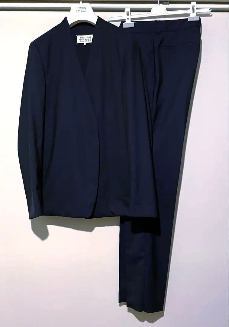 ことら　メゾンマルジェラ ノーカラージャケット セットアップ ネイビー