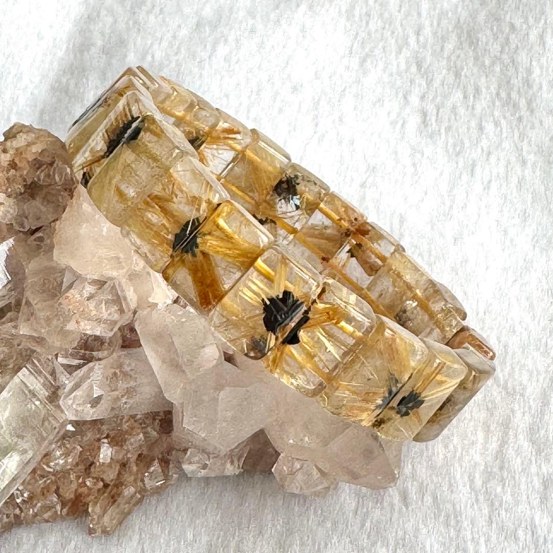 太陽放射 ゴールドルチルクォーツ バングル ブレスレット タイチンルチル