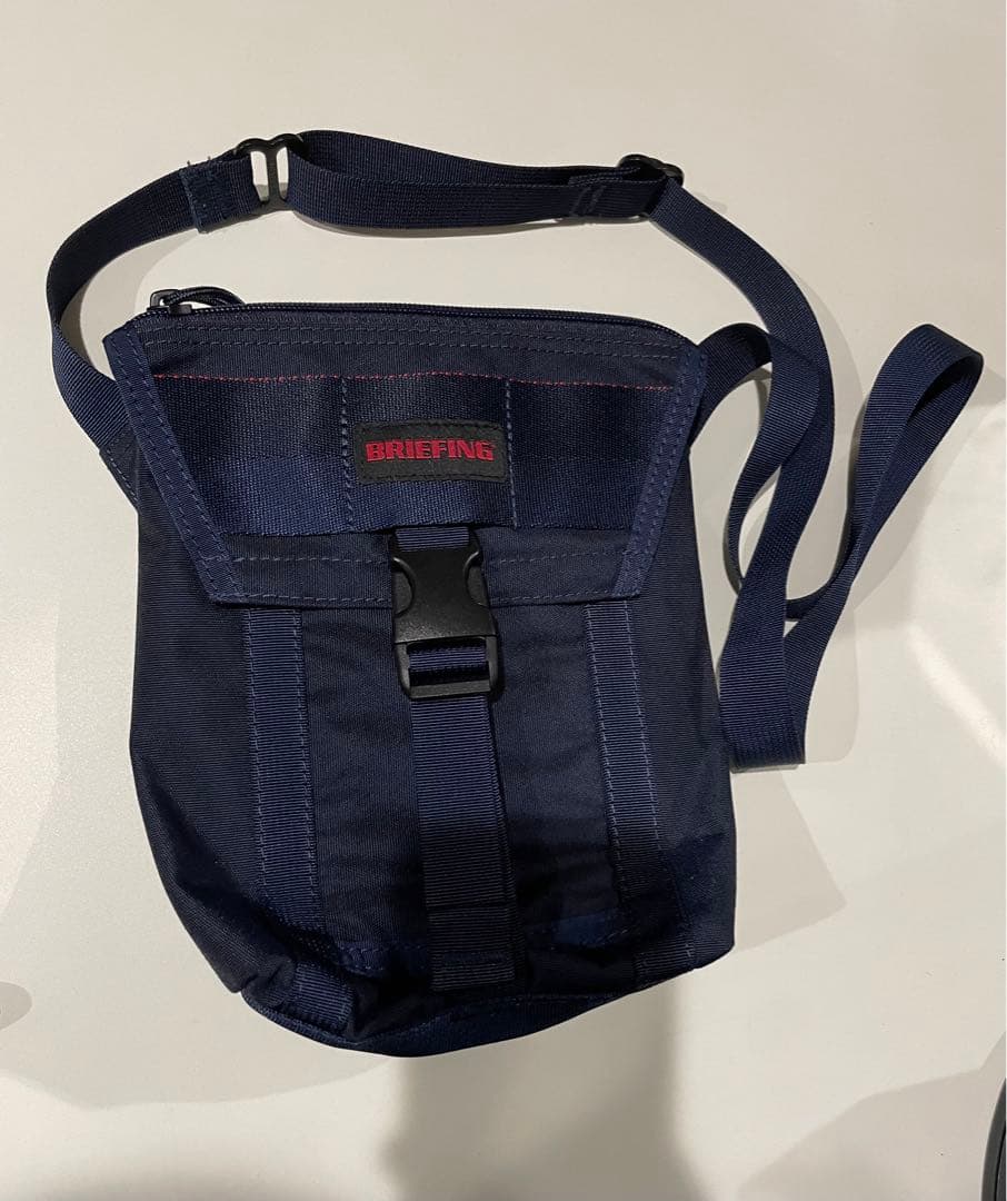 BRIEFING ネイビー ショルダーバッグ