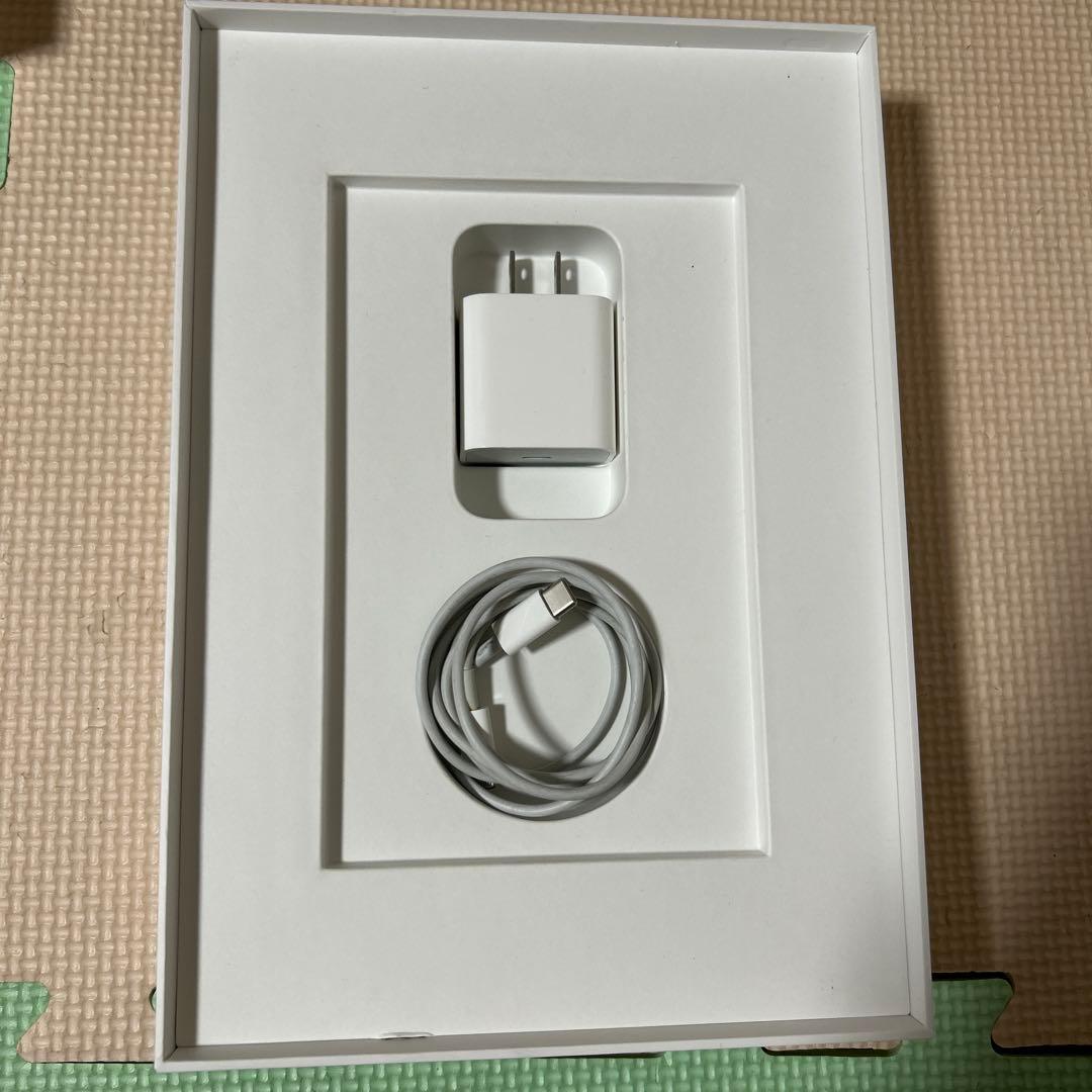 iPad 第8世代　Wi-Fi 32GB