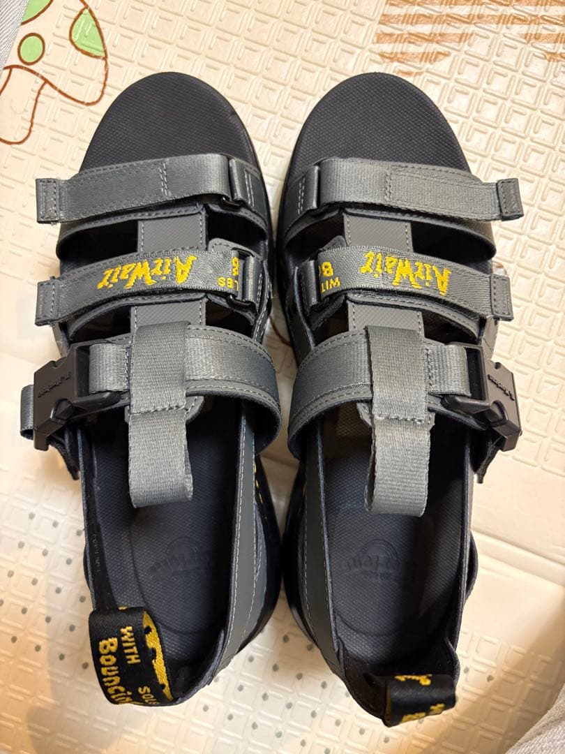 【新品未使用】ドクターマーチン　メンズサンダル　※箱無し