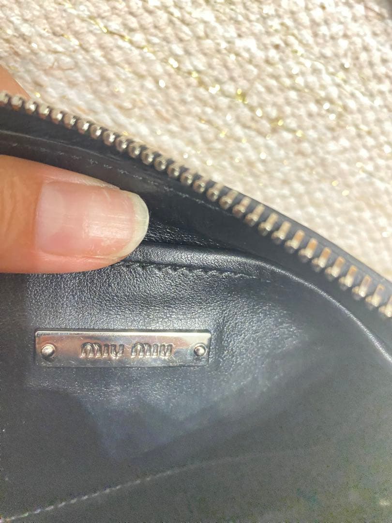 【miu miu 】✳︎スタッズ付きバッグ最終値下げ