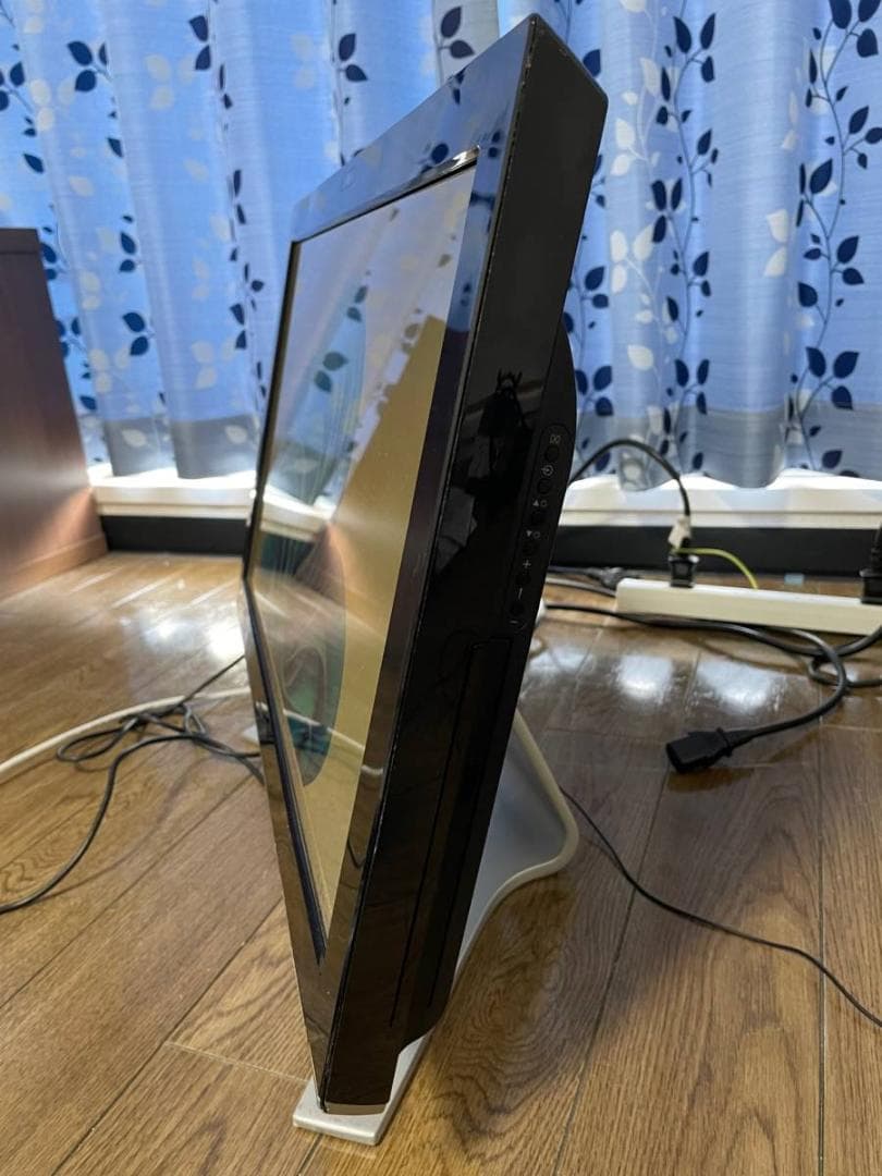 中古 東芝 dynabook Qosmio D710/T6AB