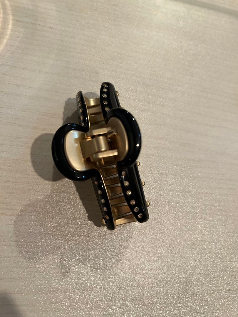 ALEXANDRE DE PARIS ヘアクリップ 黒/ゴールド