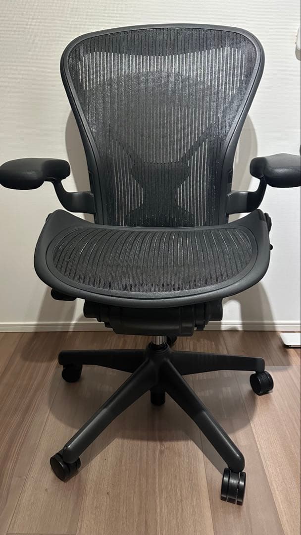 アーロンチェア ハーマンミラー Ｂサイズ 前傾チルト 固定肘 2010年製