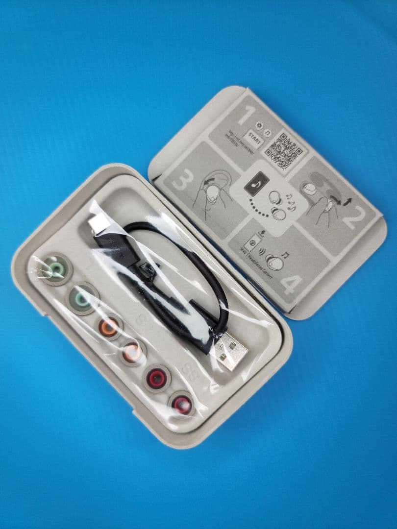 【美品】SONY WF-1000XM5（S）プラチナシルバー