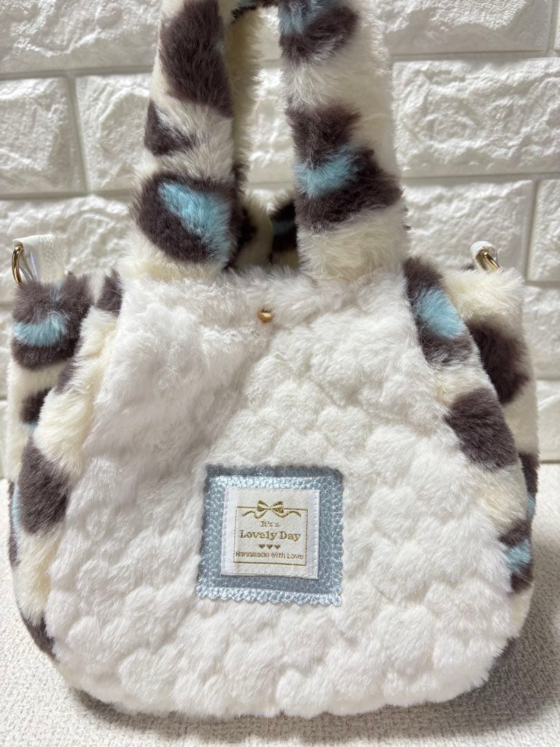 黒*こ様 コヤンイサムチョン　ハンドメイド　ファーバッグ　ハチワレねこちゃん　ヒ