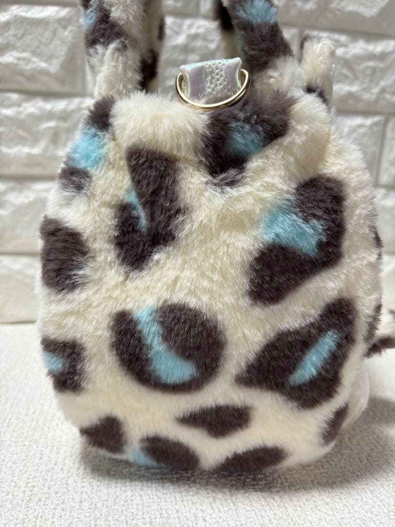 黒*こ様 コヤンイサムチョン　ハンドメイド　ファーバッグ　ハチワレねこちゃん　ヒ