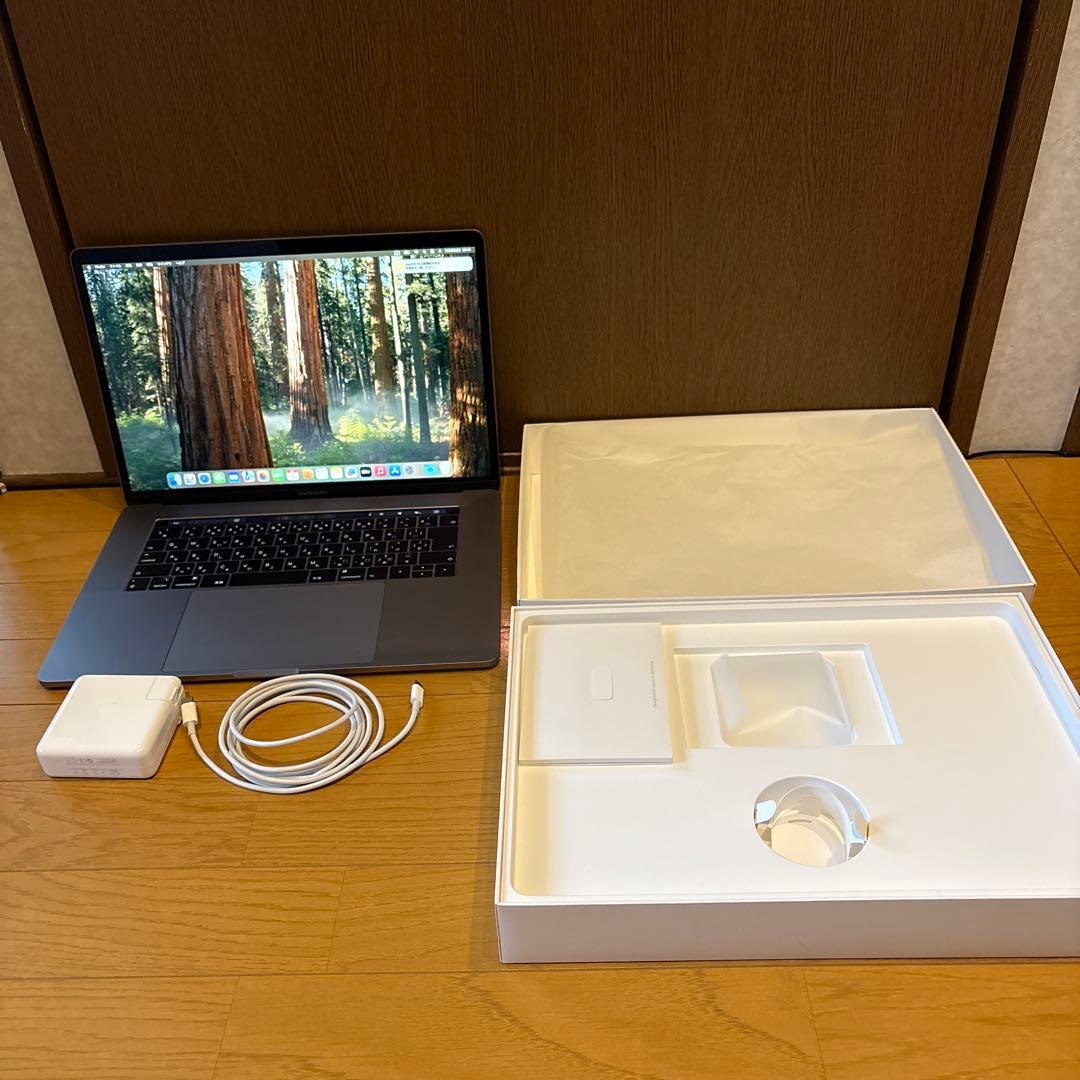 MacBook Pro 15.4インチ Intel Core i7 Win 10
