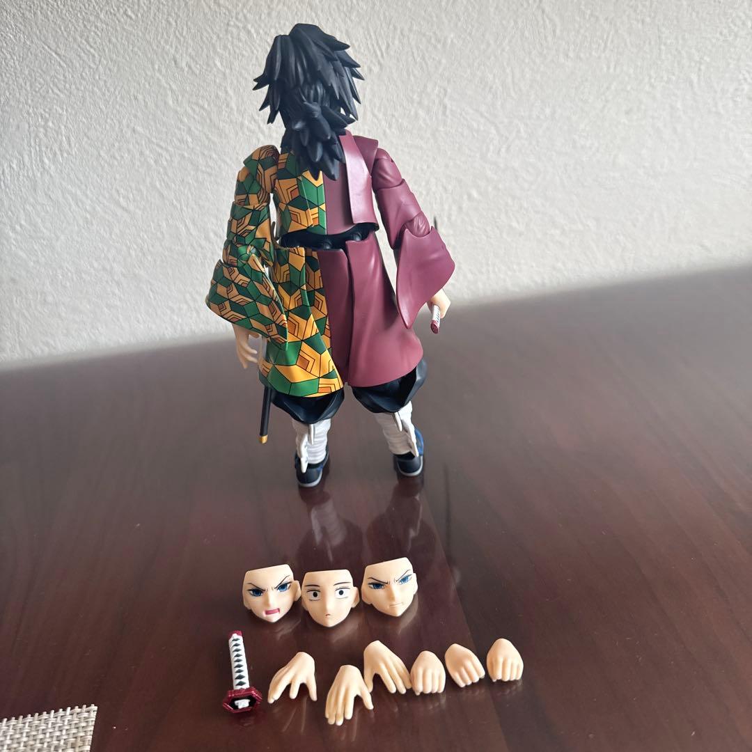 S.H.Figuarts 鬼滅の刃 冨岡義勇 shフィギュアーツ
