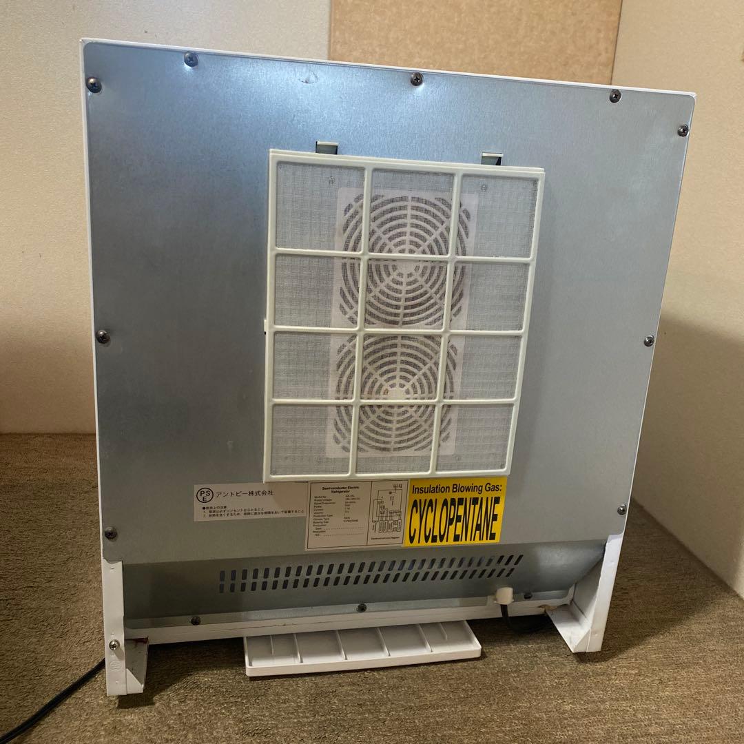 ジャンク 35リットル型小型冷蔵庫 Peltism Proシリーズ ホワイト